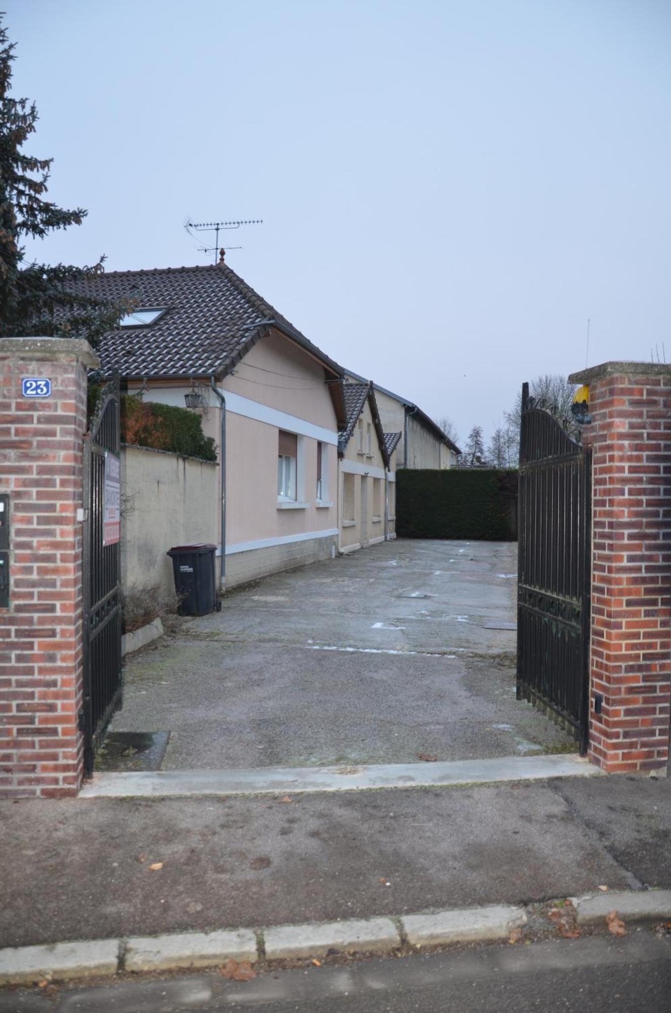 Le Cocon Troyen - 6-8P - 2 Parking Gratuits Apartment Troyes Exterior photo